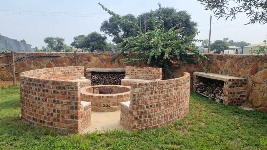 Commercial Property for Sale in Jan Kempdorp Northern Cape